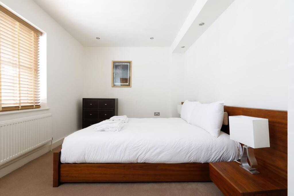 Beautiful 2 Bedroom Mews House With Parking By The Beach Μπράιτον Εξωτερικό φωτογραφία